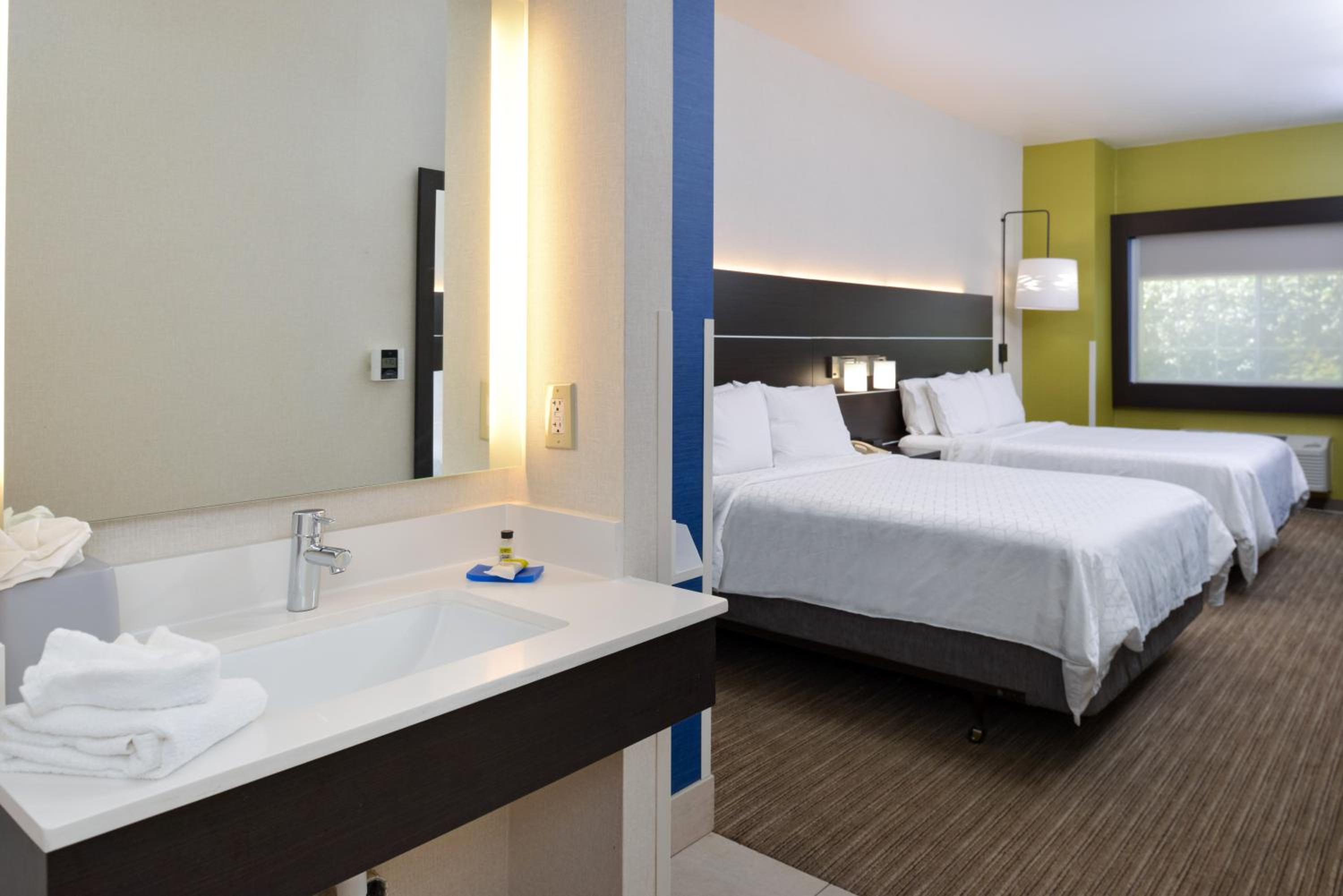 holiday inn express madera yosemite park area by ihg