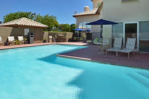 holiday inn express madera yosemite park area by ihg