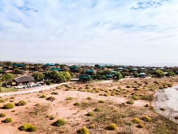 Buffelsdrift Game Lodge,De Hoop>>Cape Town,4 star