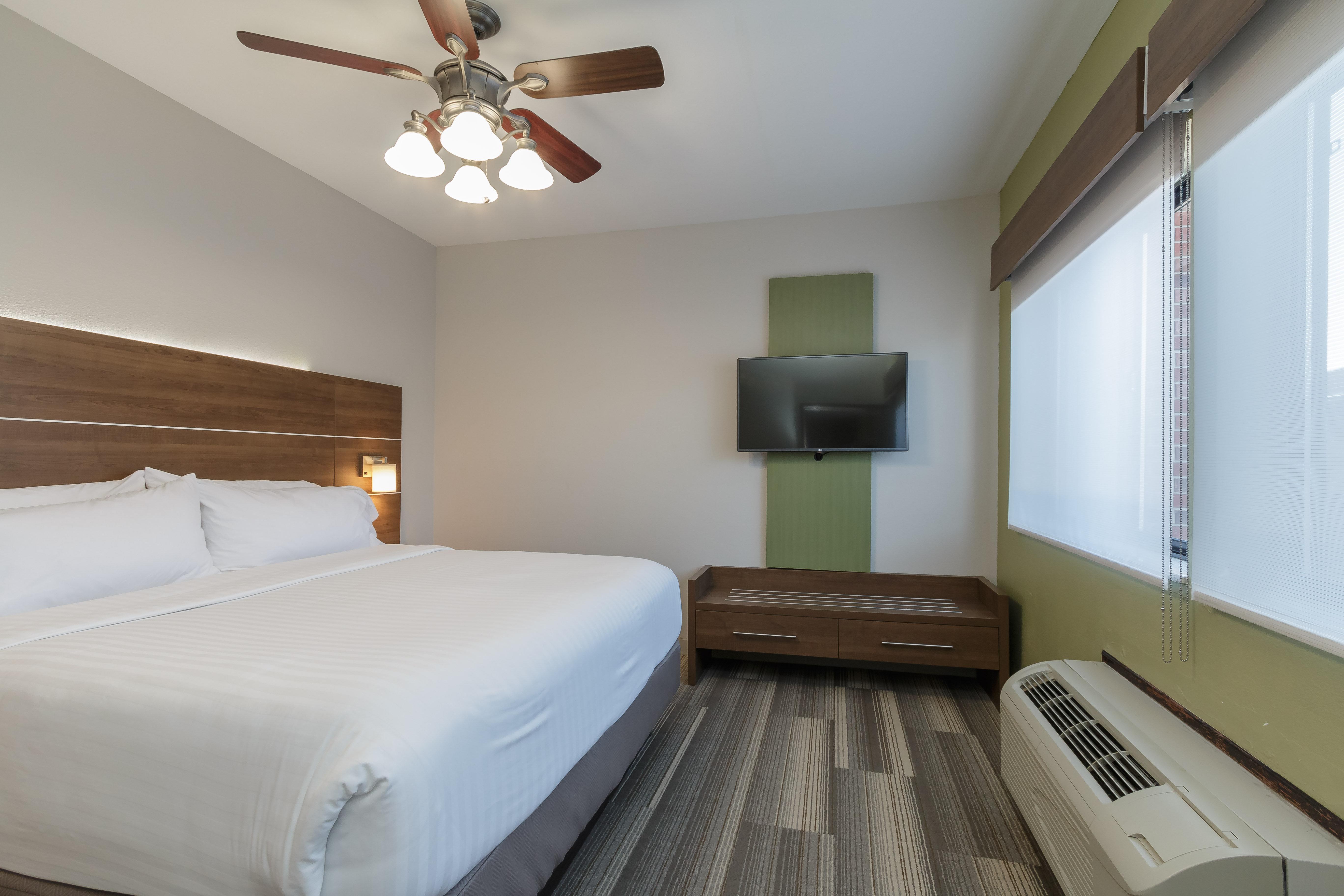 holiday inn express hotel and suites south bend by ihg