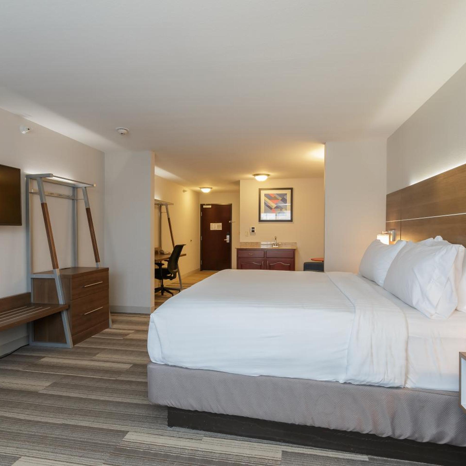 holiday inn express hotel and suites south bend by ihg