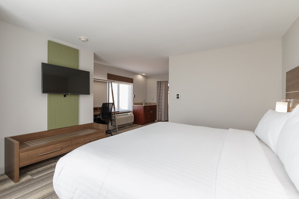 holiday inn express hotel and suites south bend by ihg
