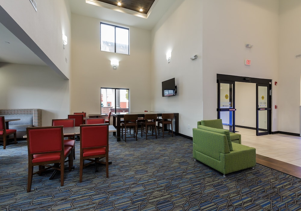 holiday inn express hotel and suites south bend by ihg