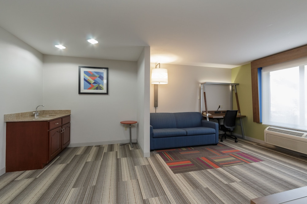 holiday inn express hotel and suites south bend by ihg