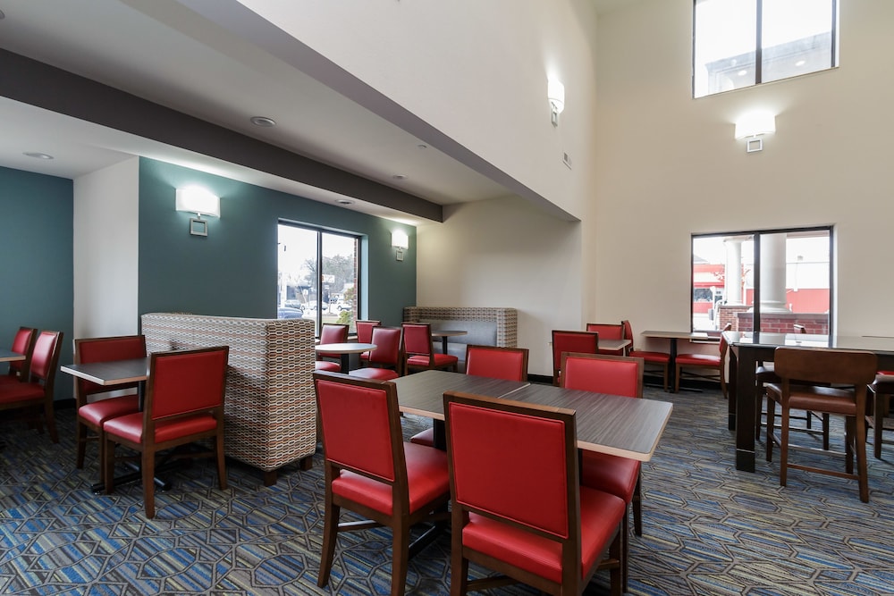 holiday inn express hotel and suites south bend by ihg