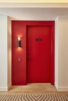 Virgin Hotels New York City,,4 star