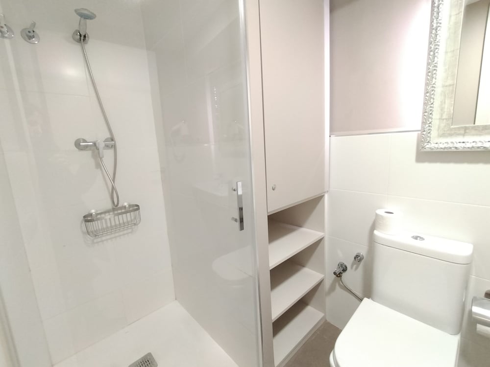 montserrat apartments by gaiarooms