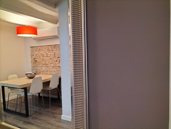 montserrat apartments by gaiarooms