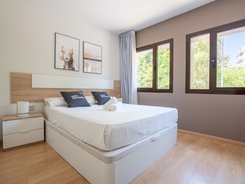 limehome barcelona carrer de fontcoberta self check in only