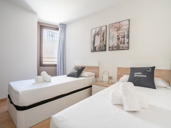 limehome barcelona carrer de fontcoberta self check in only