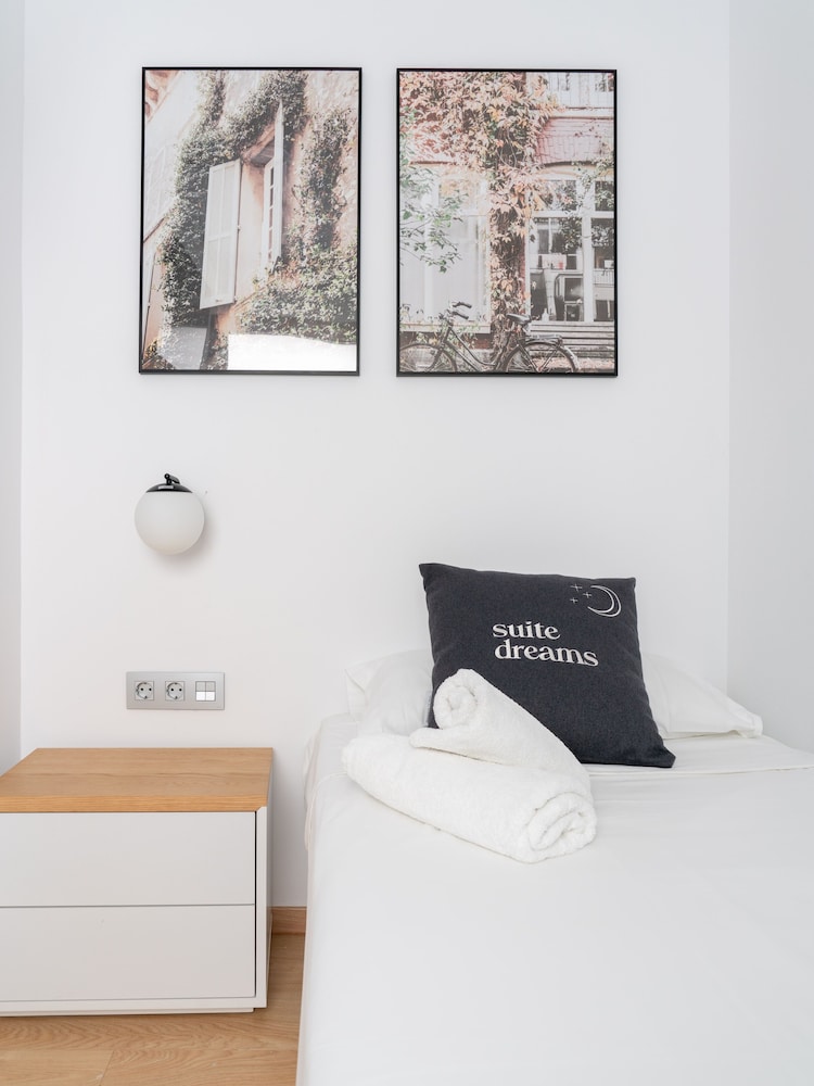 limehome barcelona carrer de fontcoberta self check in only
