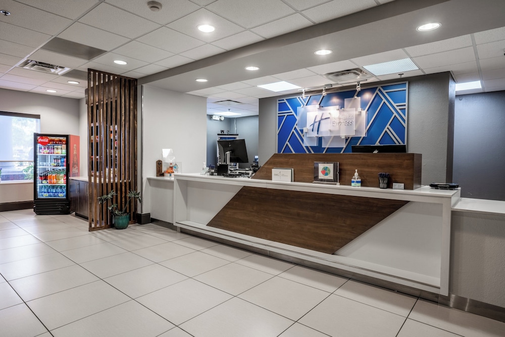 holiday inn express and suites orange city deltona