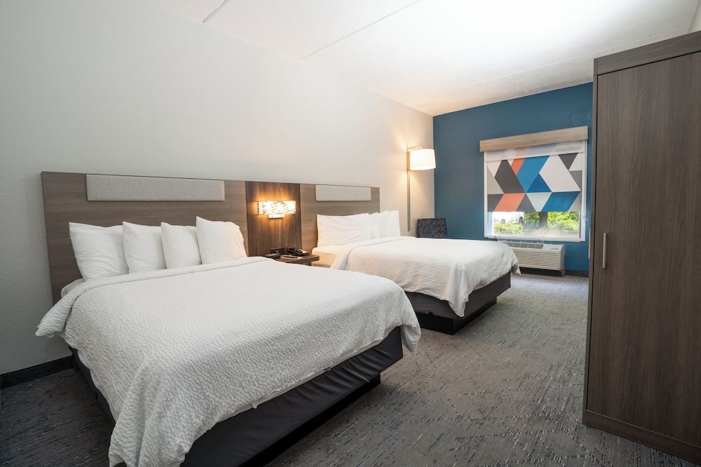 holiday inn express and suites orange city deltona