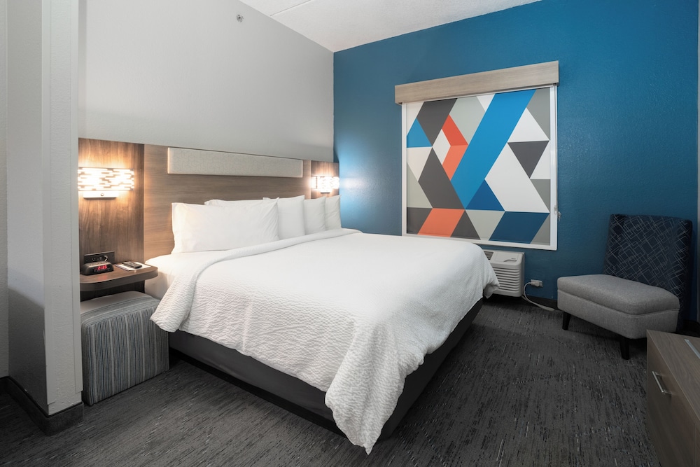 holiday inn express and suites orange city deltona