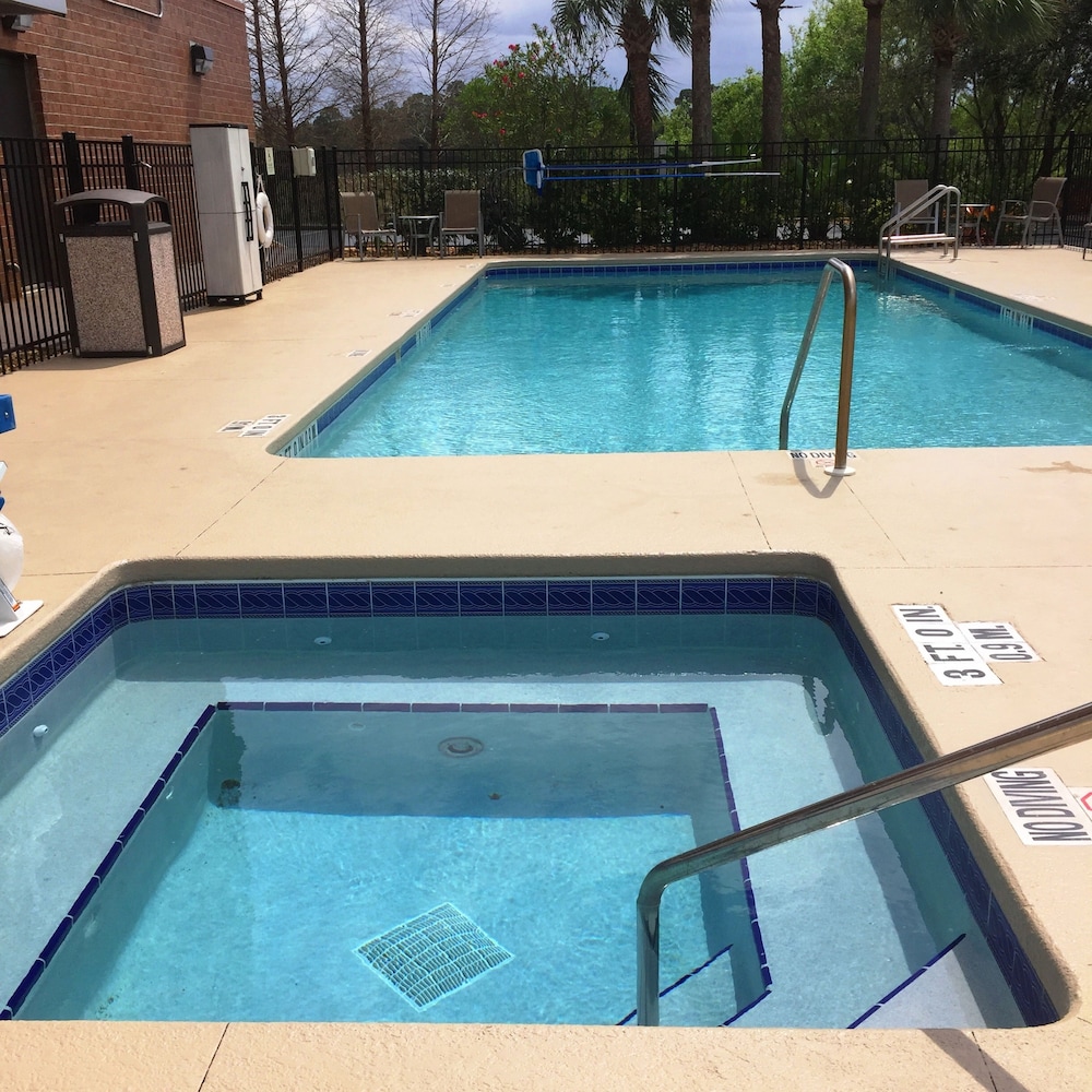 holiday inn express and suites orange city deltona