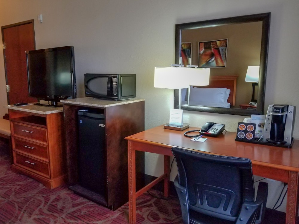 holiday inn express and suites orange city deltona