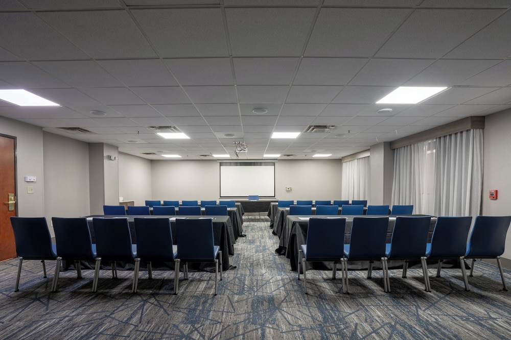 holiday inn express and suites orange city deltona
