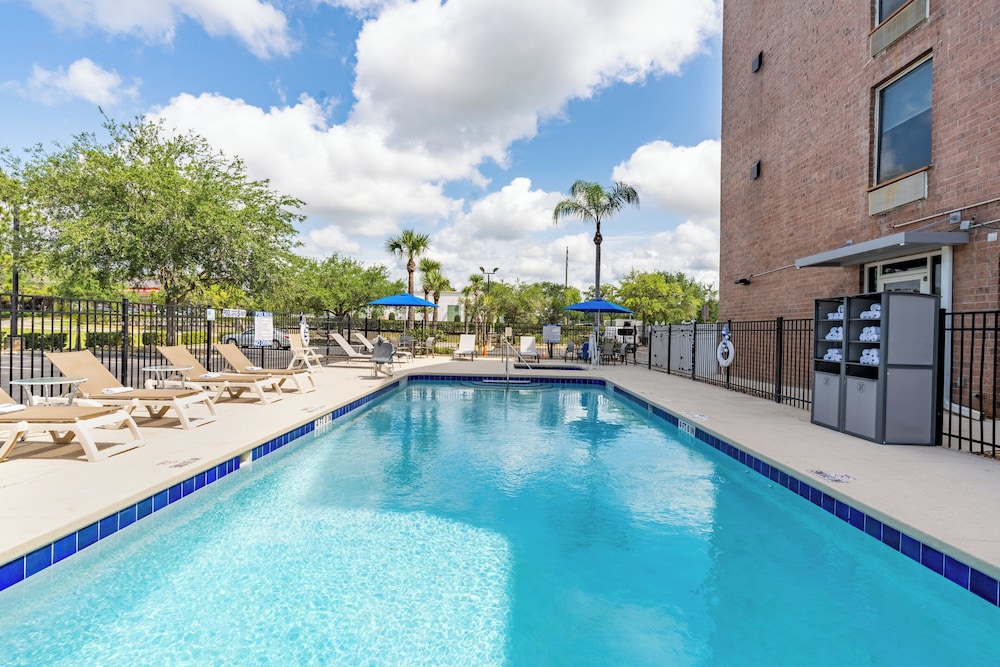holiday inn express and suites orange city deltona