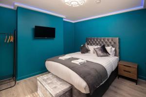 town view apartment by sasco