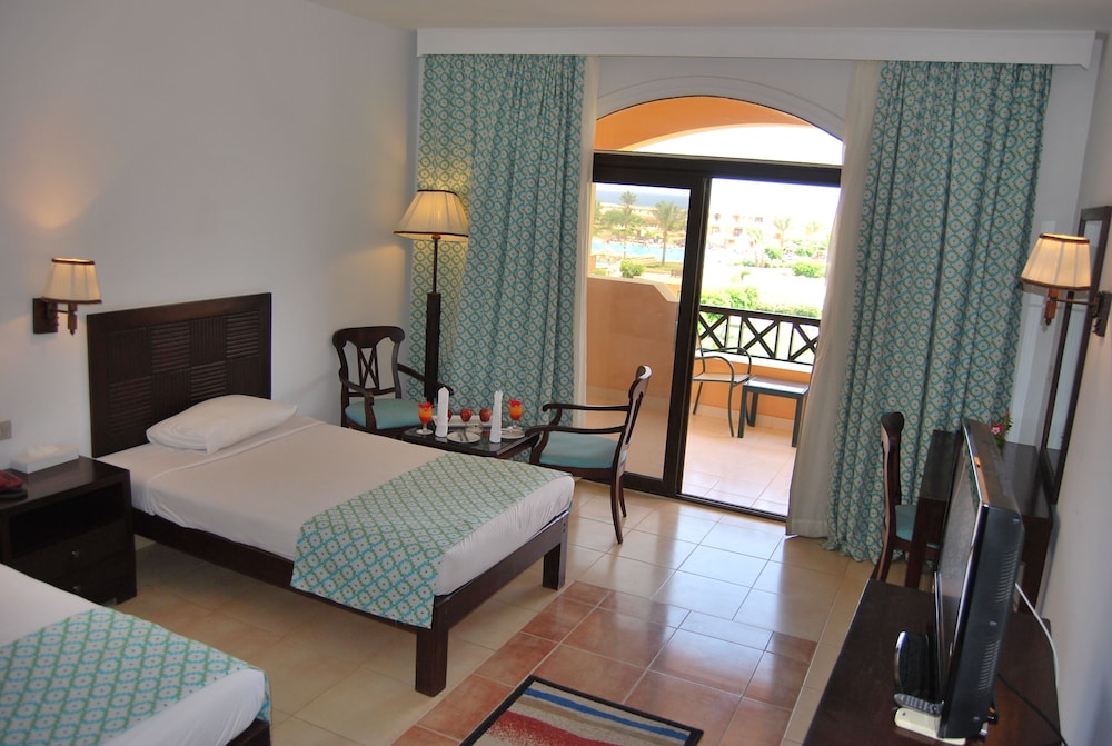 blend elphistone resort