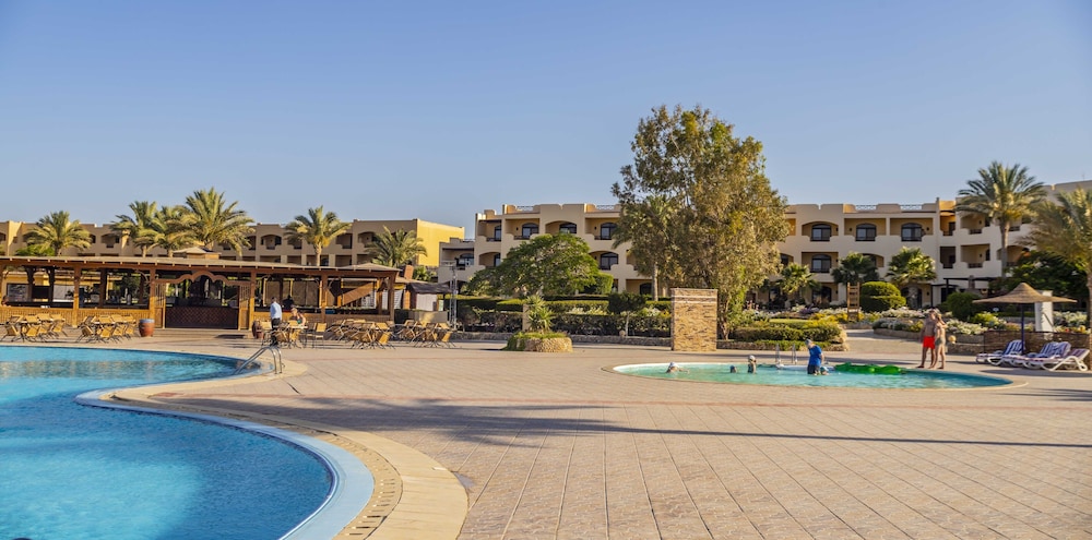 blend elphistone resort