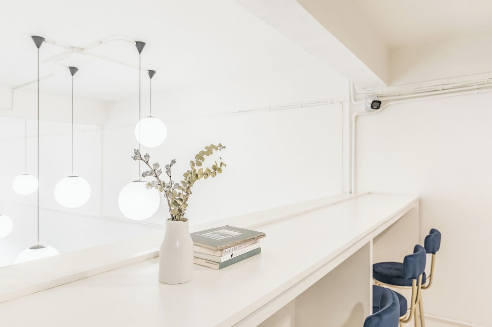 shapel hostel and cafe