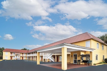 Days Inn By Wyndham Barnwell,Williston>>Barnwell,2 star