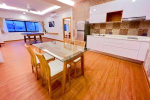 The Lodge Pattaya,,3 star