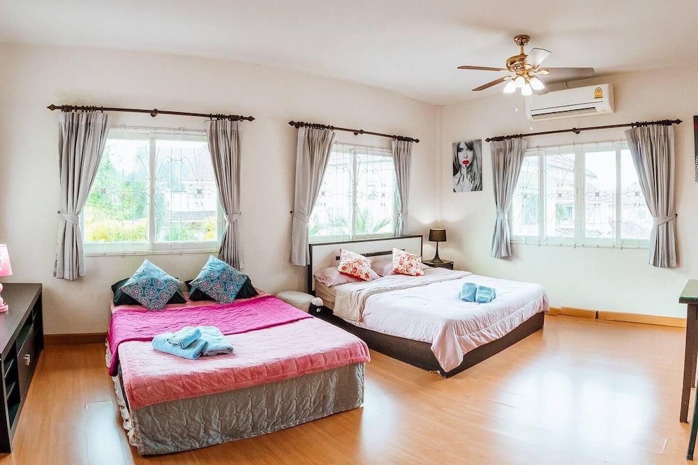 captivating 3 bed villa in muang pattaya