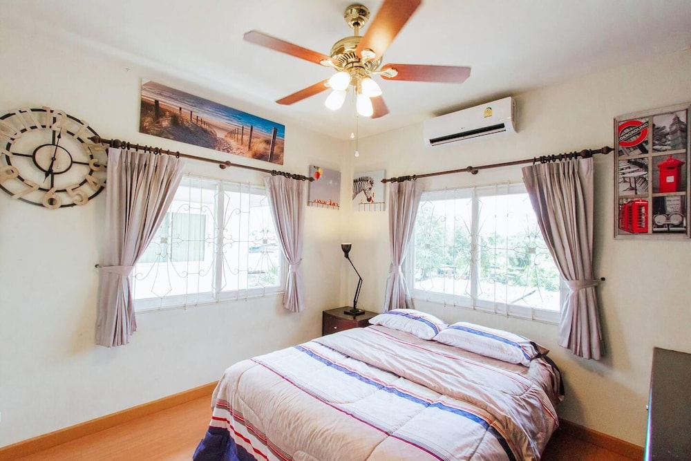 captivating 3 bed villa in muang pattaya