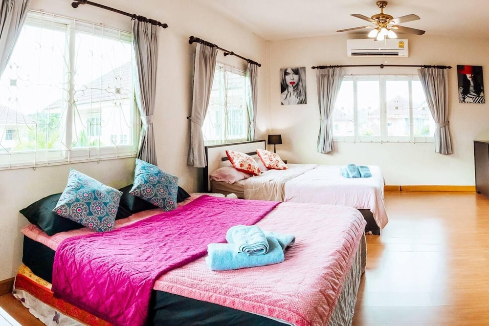 captivating 3 bed villa in muang pattaya