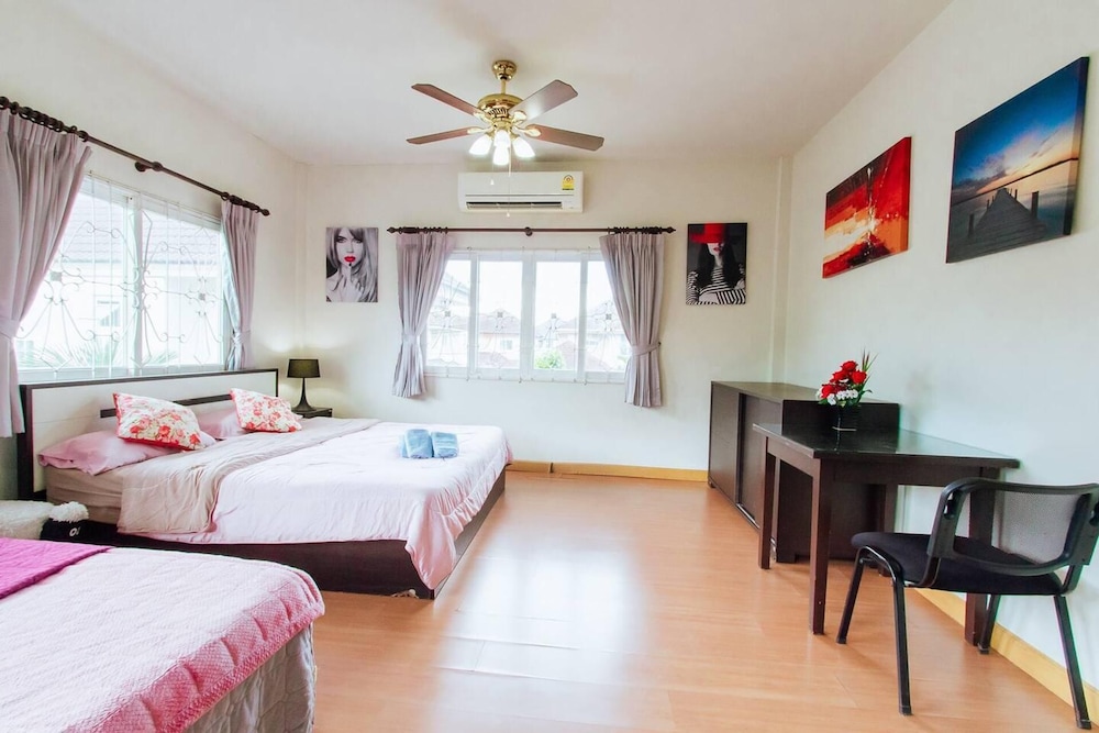 captivating 3 bed villa in muang pattaya