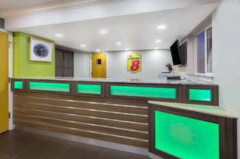Super 8 By Wyndham Fortuna,Fortuna>>Eureka,2 star