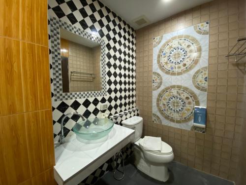 77 patong hotel and spa