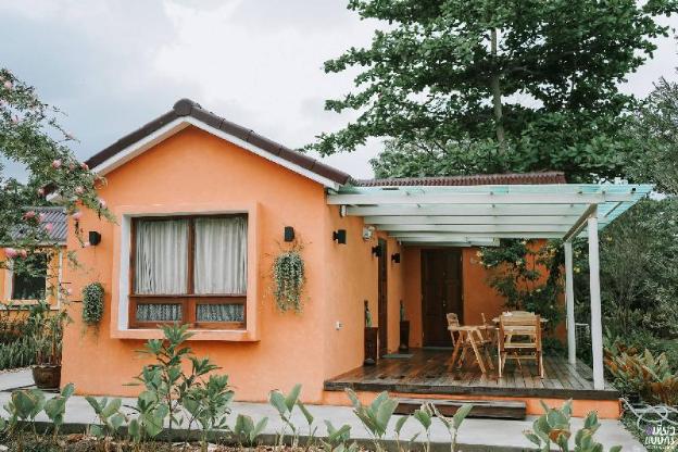 the little white bird traveller hostel koh kood