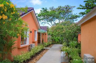 the little white bird traveller hostel koh kood