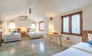 the little white bird traveller hostel koh kood