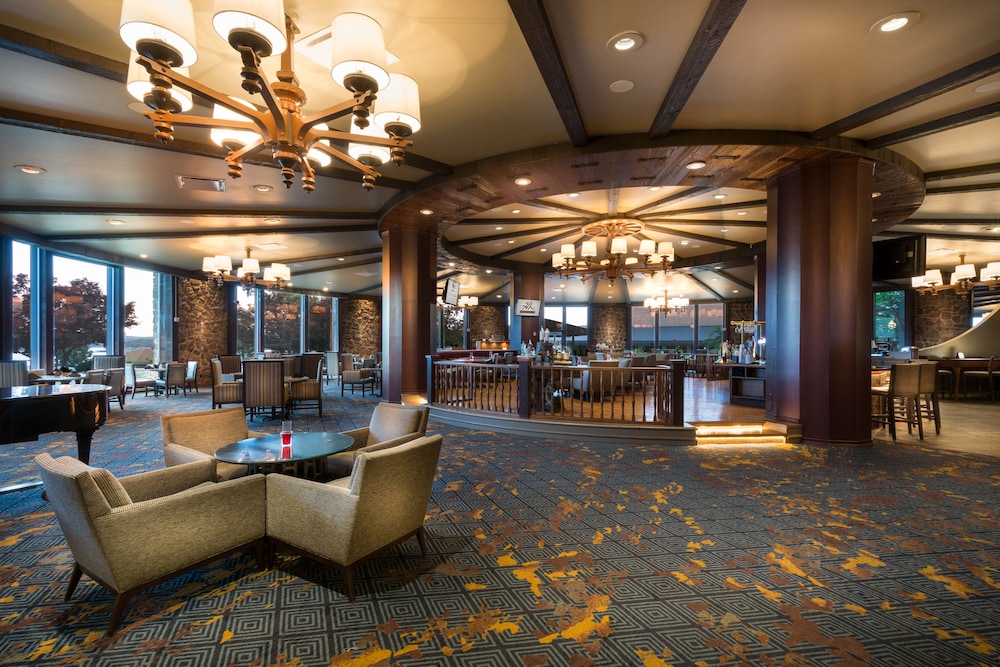 lodge of four seasons golf resort marina and spa