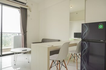 fully furnished with pleasure 2br at sky house bsd apartment