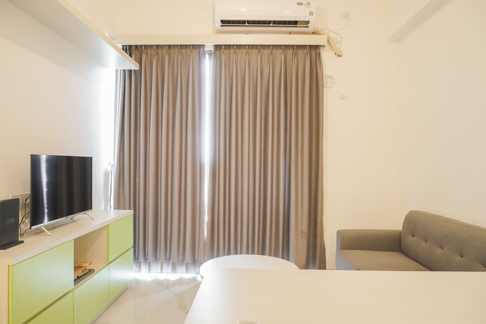 fully furnished with pleasure 2br at sky house bsd apartment