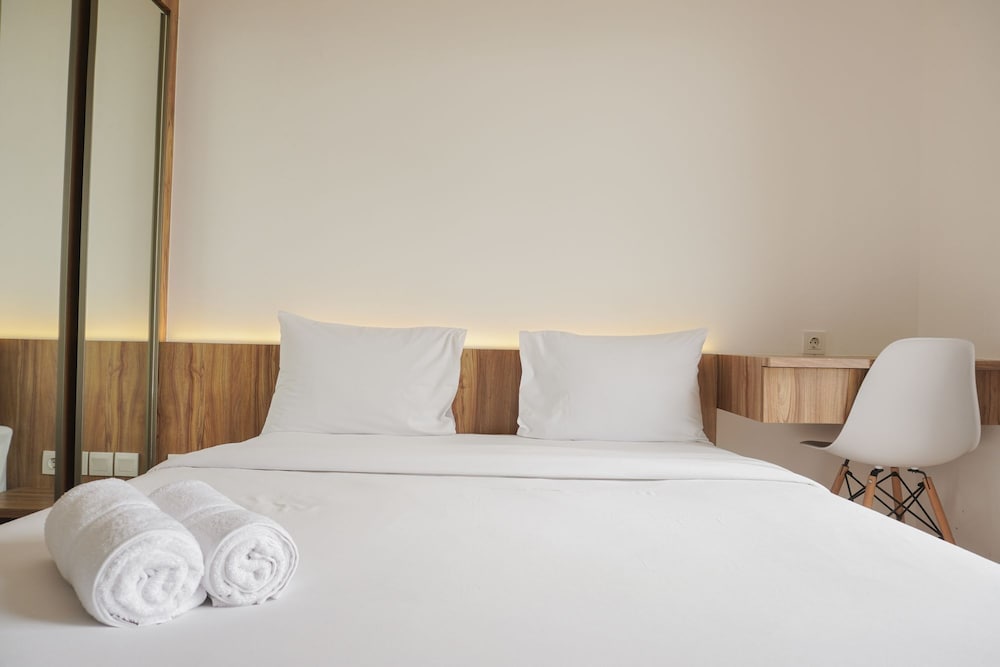 fully furnished with pleasure 2br at sky house bsd apartment