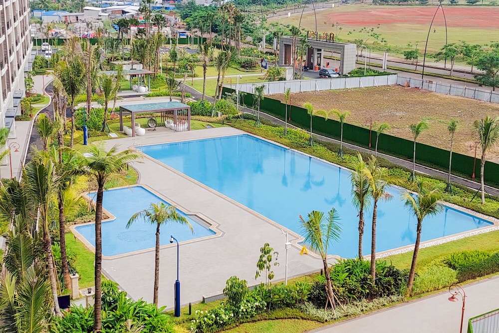 fully furnished with cozy design 2br at sky house bsd apartment