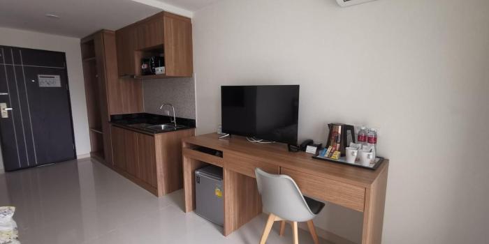 christella hotel laemchabang