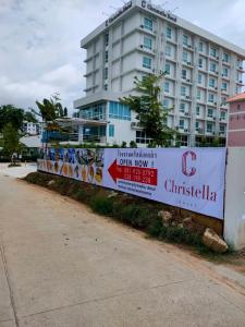 christella hotel laemchabang