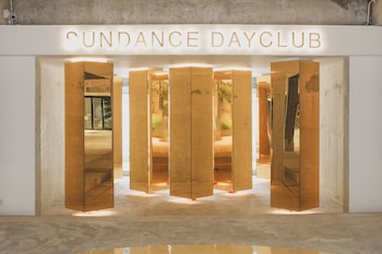 sundance dayclub hua hin