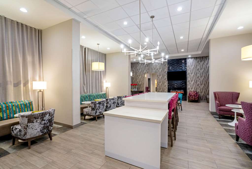 la quinta inn and suites by wyndham columbus ms
