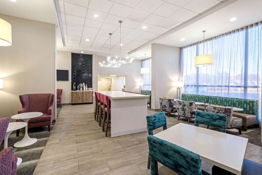 la quinta inn and suites by wyndham columbus ms
