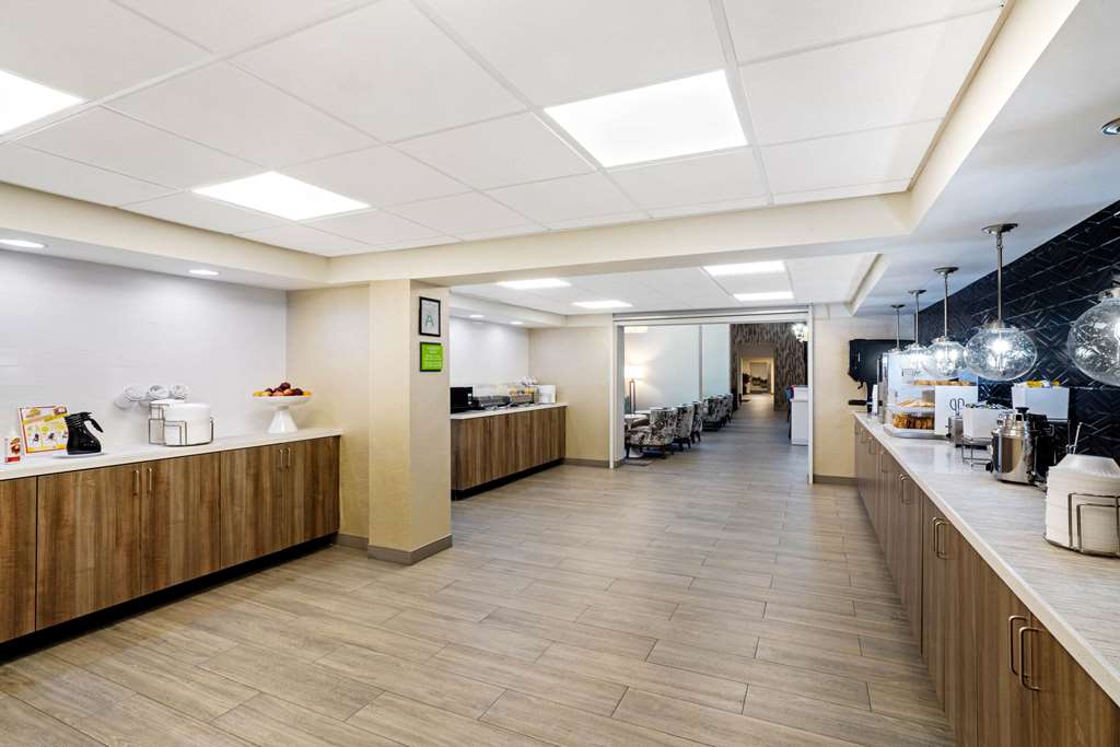 la quinta inn and suites by wyndham columbus ms