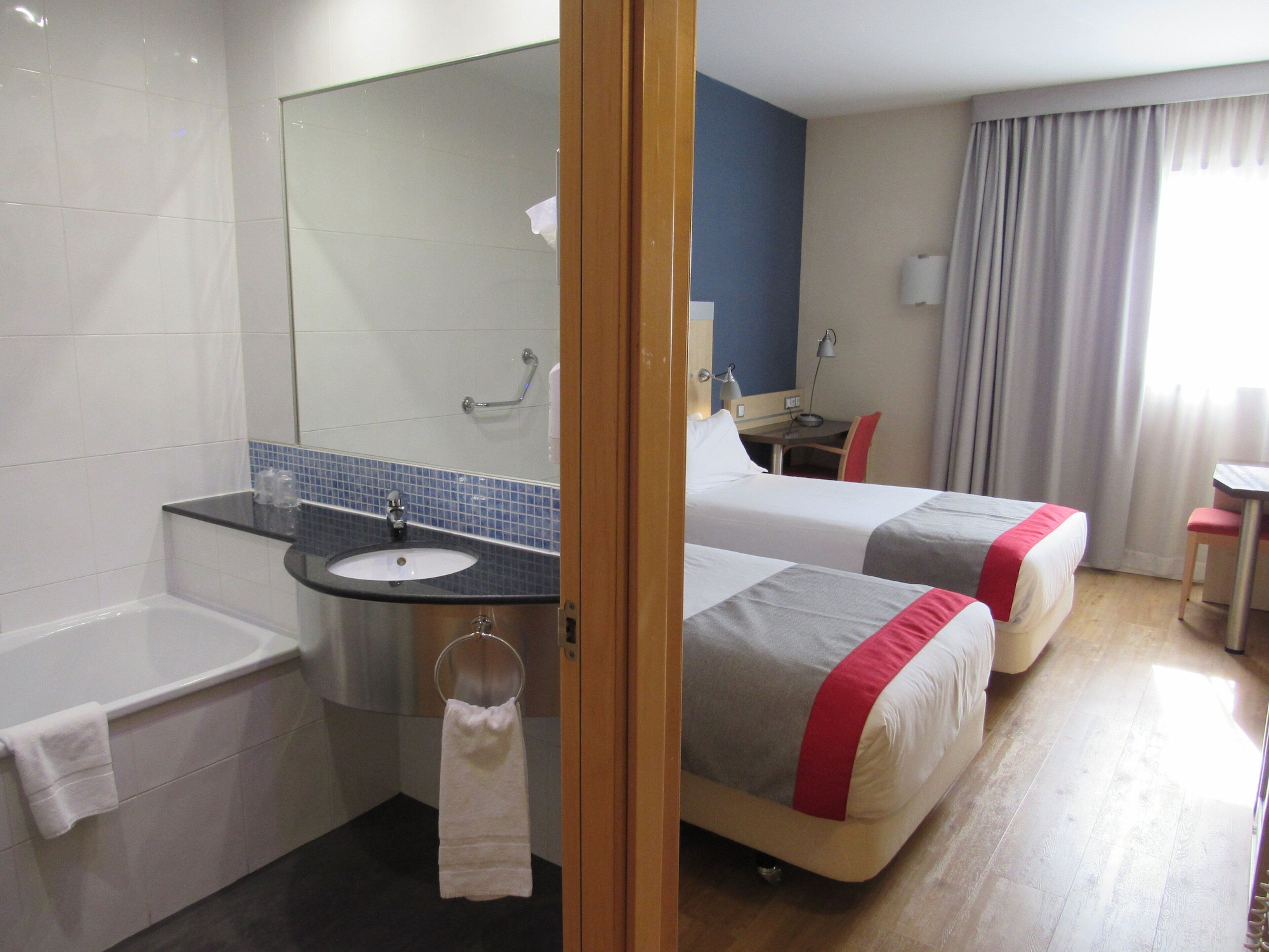 holiday inn express madrid rivas by ihg
