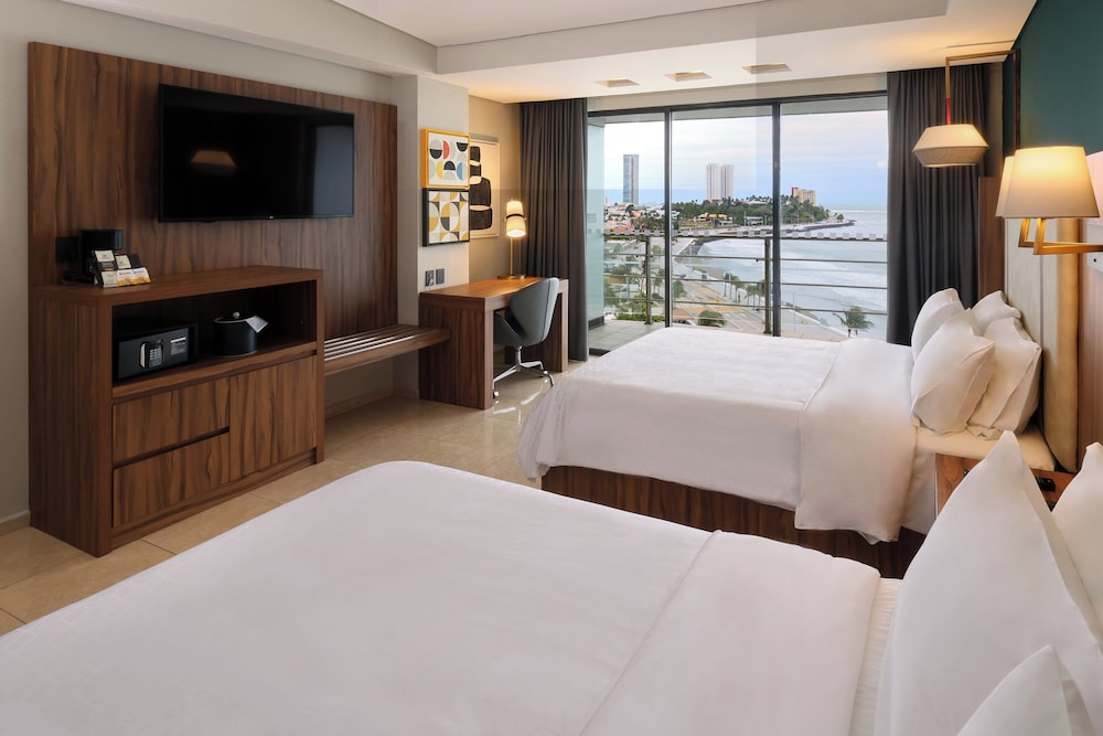 holiday inn boca del rio by ihg